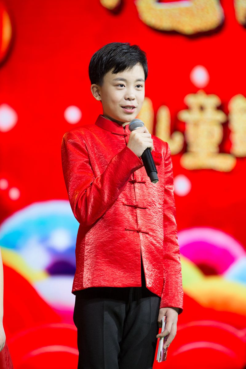 2018中國(guó)教育電(diàn)視(shì)台兒(ér)童藝術(shù)春晚 億點星藝術(shù)教育 王德鷖
