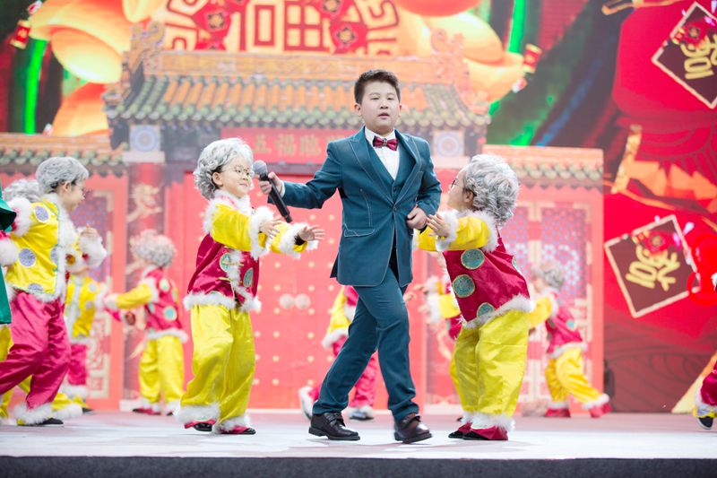 2018中國(guó)教育電(diàn)視(shì)台兒(ér)童藝術(shù)春晚 億點星藝術(shù)教育 劉雨(yǔ)垚